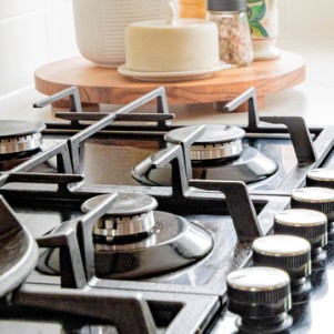 Advantages of electric and gas stoves. What stoves are the best to choose? Specialists of Baltic Horeca Solutions answer