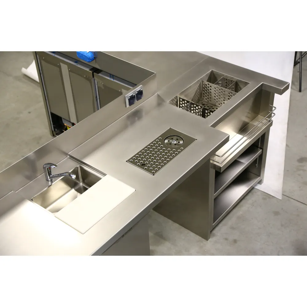 Modular stainless steel bar stations