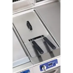 Gas fryer with cold zone and electronic control 2 x 22 L