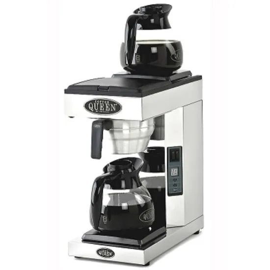 Coffee machine for  filtering coffee