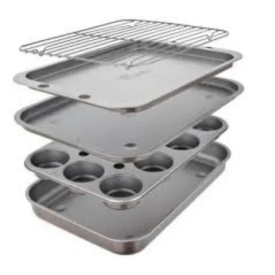 Tray with oven