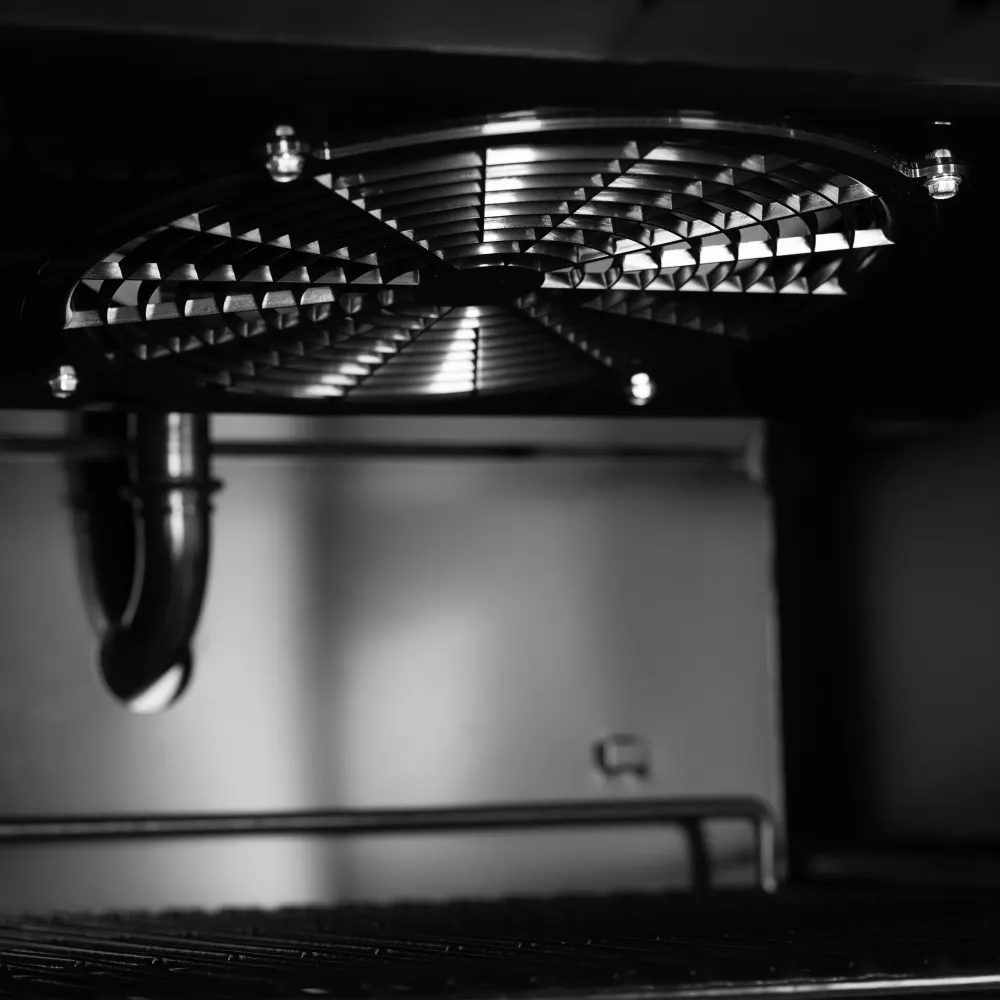 Freezer UF 340 liters with glass doors, black