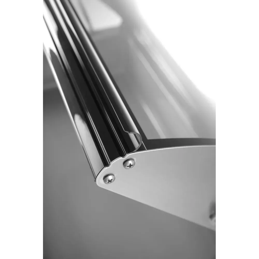 Versatile 67L Refrigerated Showcase